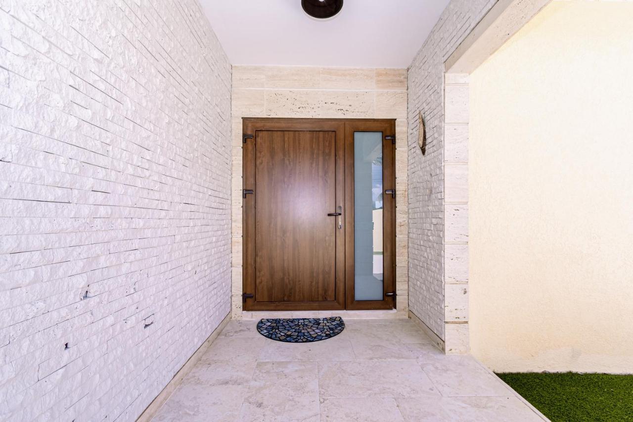 Ruby 15 Villa Palm Beach Dış mekan fotoğraf
